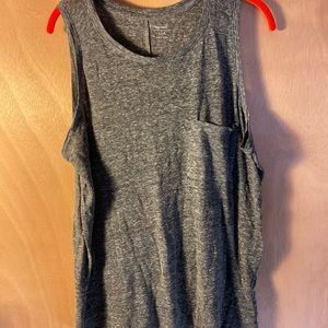 Grey tank top